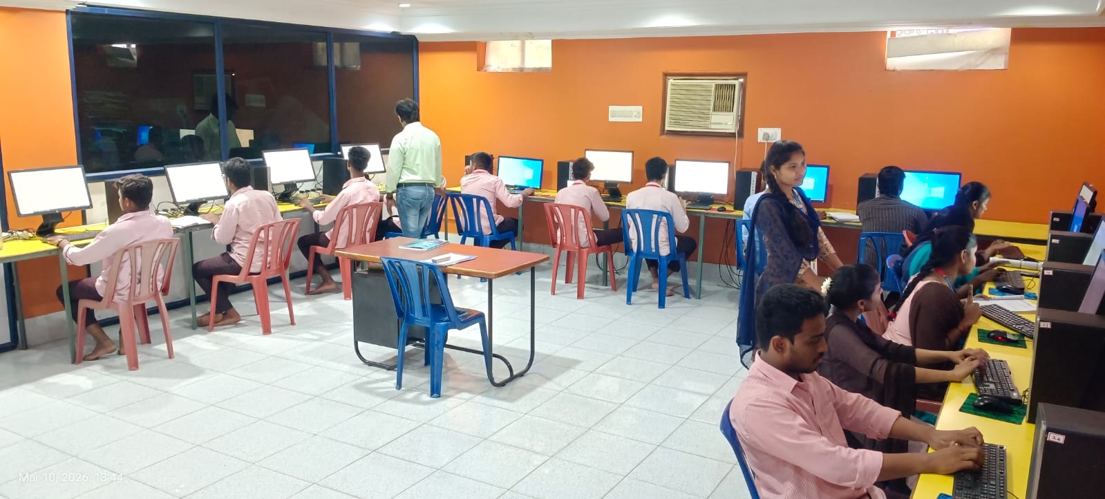 admin/sliderimages/COMPUTERS LAB.jpg